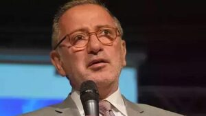 4-y-l-2-ay-hapis-cezas-verilen-Fatih-Altayl-hakk-nda-gerek-e