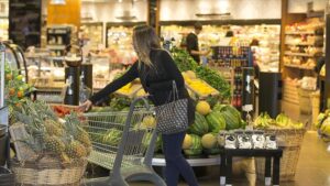 AB-de-100-avroluk-sepet-T-rkiye-de-51-avroya-doluyor