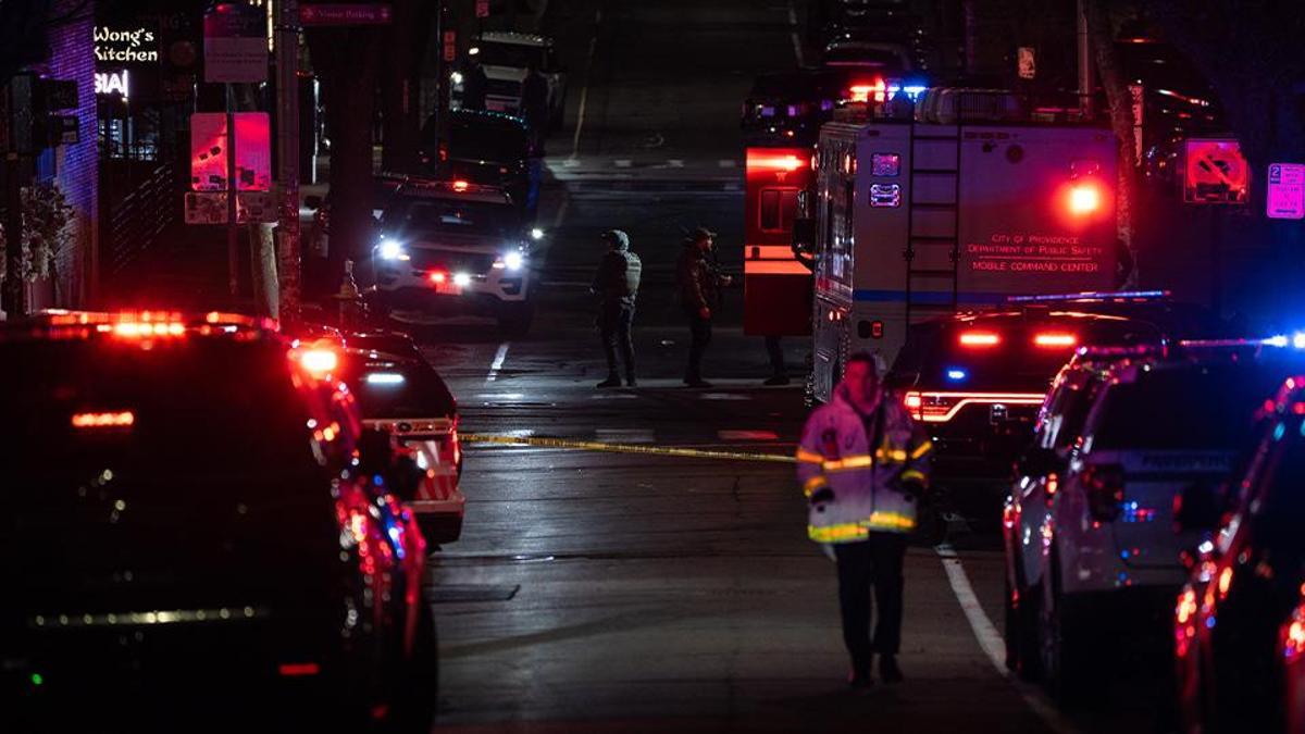 ABD-de-kanl-sald-r-Brown-niversitesi-nde-silah-sesleri-2-l-8