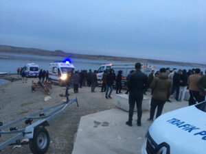 Adıyaman'da tekne alabora oldu; 4 kişi kurtarıldı, 1 kişi a