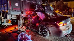 Adana-da-feci-kaza-29-ya-ndaki-s-r-c-ld-2-ki-i-yaraland