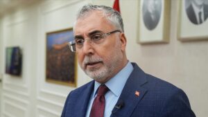 Bakan-I-khan-dan-asgari-cret-a-klamas-Sosyal-diyalog-gere-i-1-1