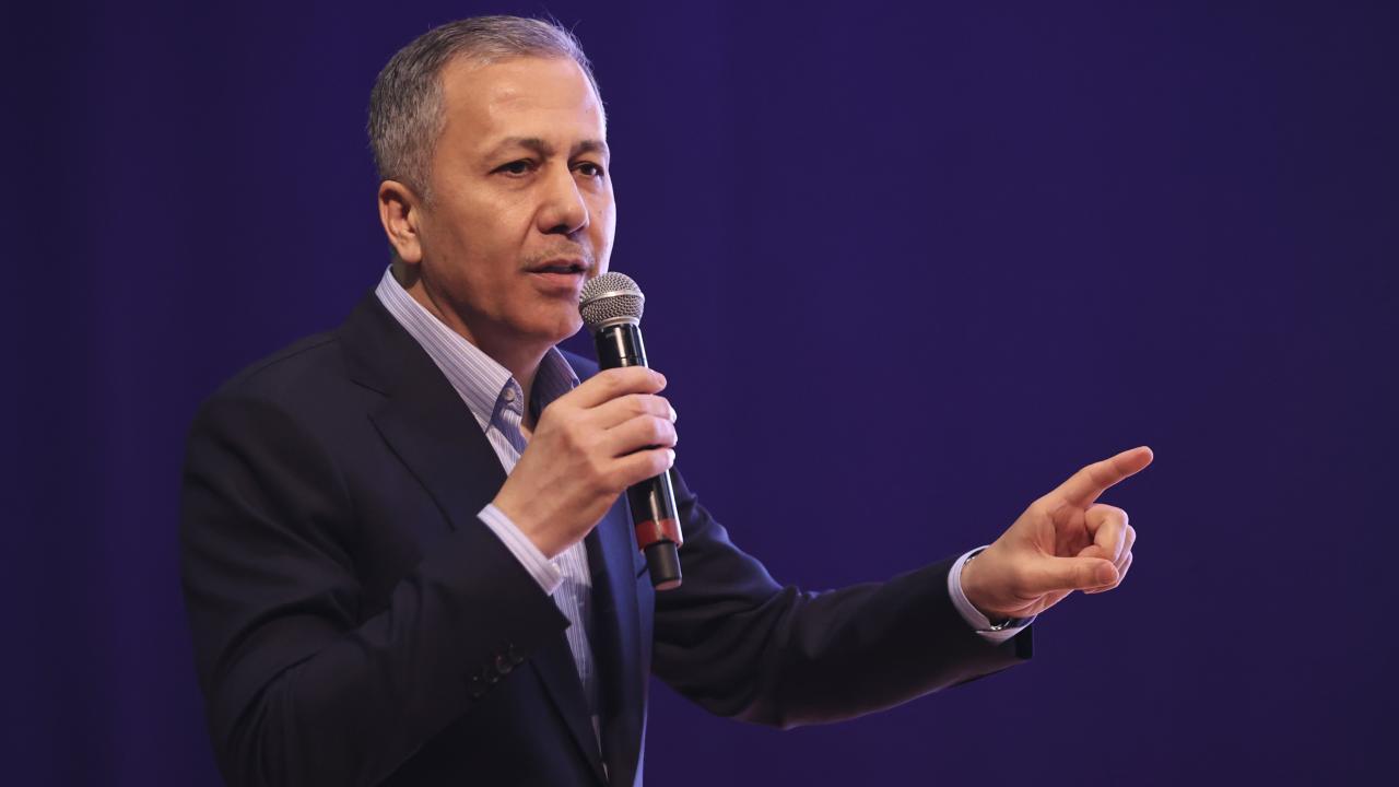 Bakan-Yerlikaya-9-Konya-l-Tan-t-m-G-nleri-nde-konu-tu-T-m-se