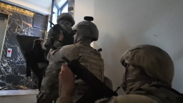 Bakan-Yerlikaya-duyurdu-Son-2-haftada-76-FET-phelisi-yakalan