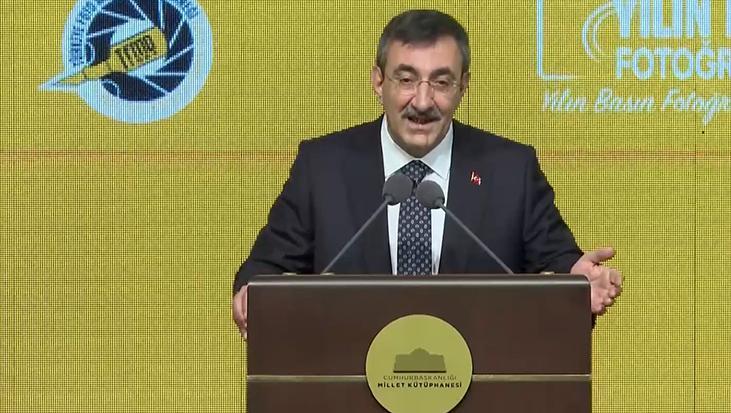 Cevdet-Y-lmaz-Suriye-de-ya-anan-bu-de-i-im-b-t-n-insanl-k-ad