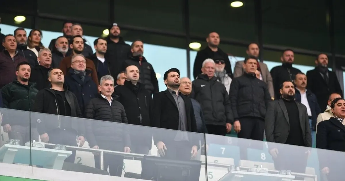 Enes-elik-ten-Somaspor-galibiyeti-sonras-sert-k