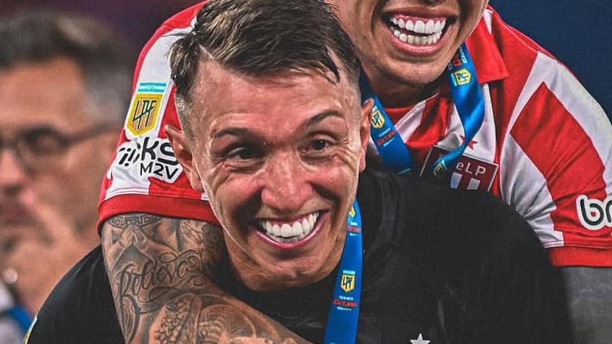 Eski-Galatasarayl-Fernando-Muslera-2-penalt-kard-1-kupa-daha