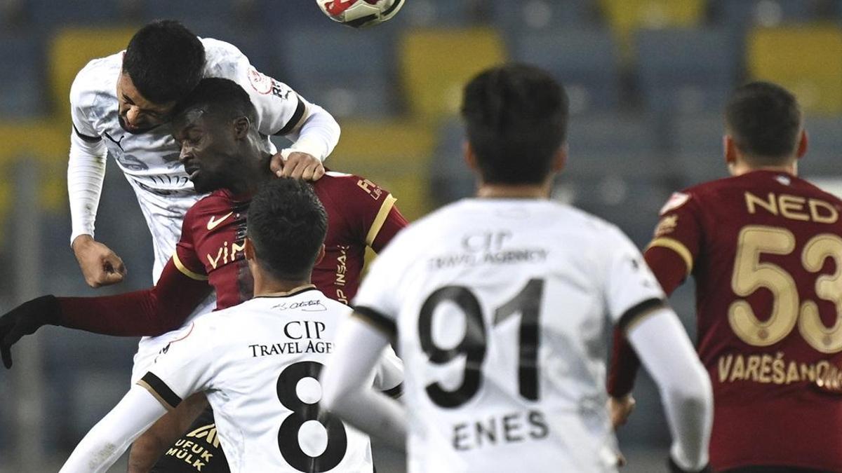 Gen-lerbirli-i-2-farktan-geri-d-nd-Bodrum-FK-kar-s-nda-kazan