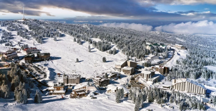 Kartalkaya-facias-n-n-ard-ndan-Uluda-da-4-otel-kap-s-na-kili