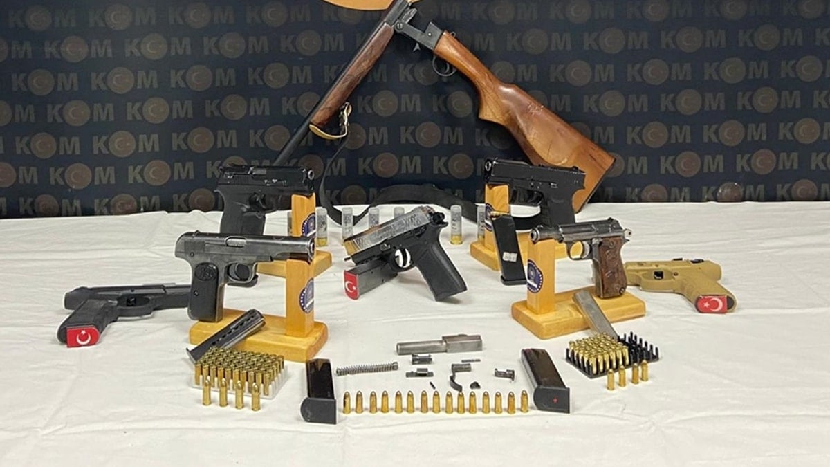 Kastamonu-da-ruhsats-z-silah-operasyonu-7-tabanca-ele-ge-iri