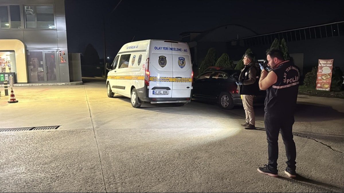 Kocaeli-de-futbolcu-silahla-vuruldu-Durumu-a-r