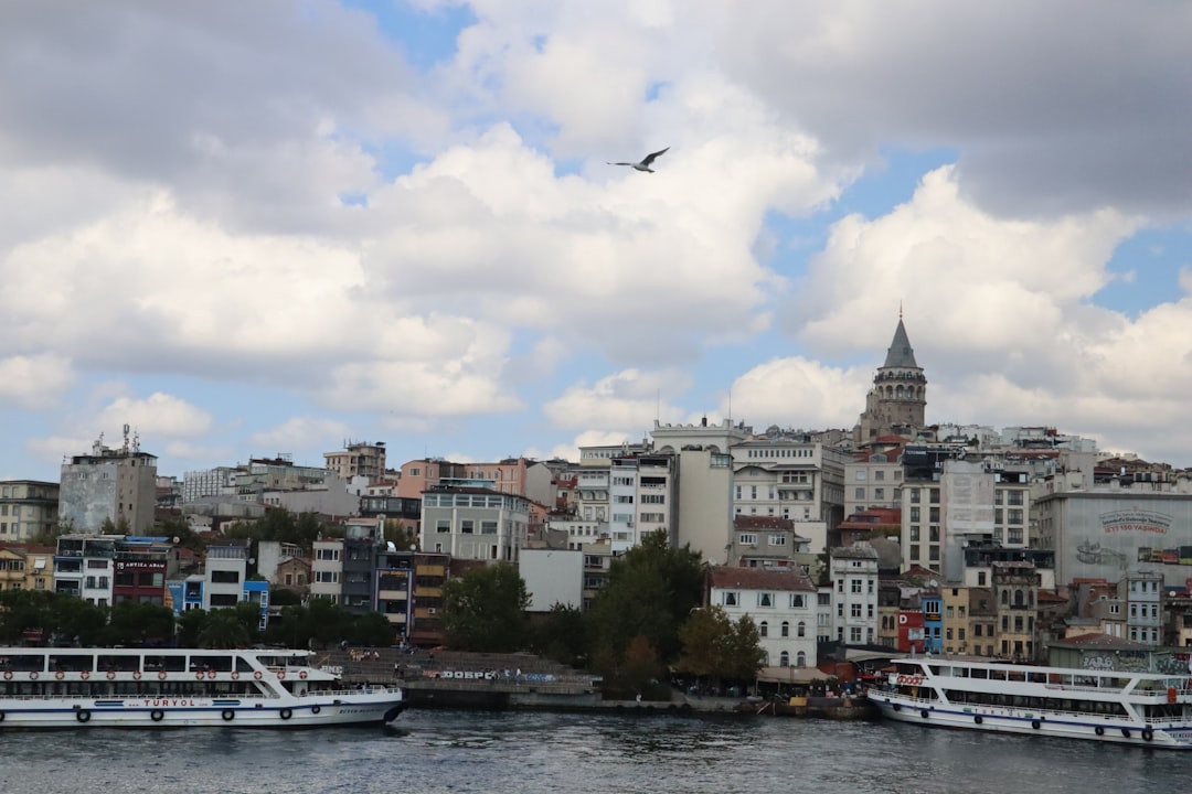 Mehmet-Akif-Ersoy-dan-siyasi-operasyon-a-klamas-S-zlerim-mak