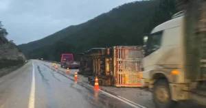 Odun-y-kl-t-r-devrildi