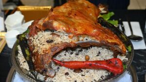 Okulda-yemek-yar-mas-Siirt-te-veliler-mutfa-a-girdi-yerli-le