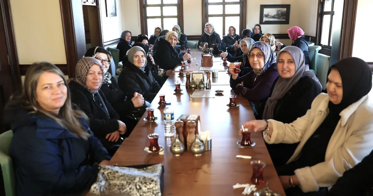 Osmangazi-Belediyesi-nden-kad-nlara-k-lt-r-gezisi
