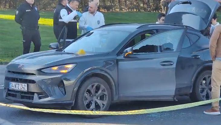 Son-dakika-Bak-rk-y-de-otomobilde-kanl-pusu-Silahl-sald-r-da