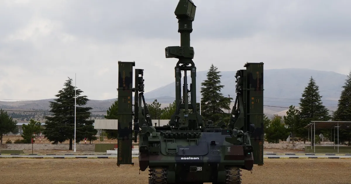 T-rkiye-g-ky-z-n-elik-Kubbe-ile-r-yor