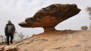 Yer-Diyarbak-r-6-milyon-y-ll-k-buzul-a-ndan-kalma-eytan-masa