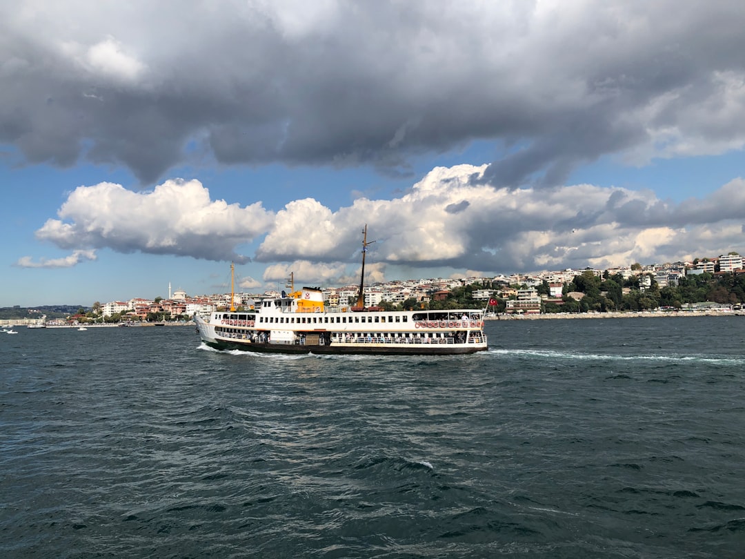 Anadolu Otoyolu ile D-100 kara yolunun Bolu Dağı geçişi kar altında