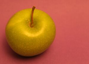 Apple, yapay zeka dünyasında kendine has bir yol çiziyor