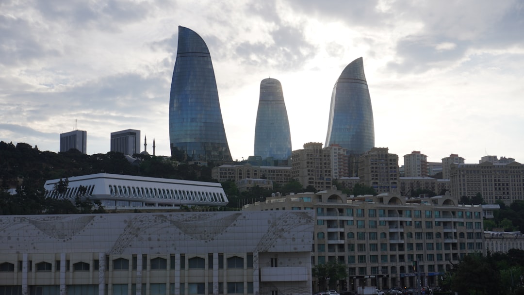 Azerbaycan Basınının 150. Yılı Madalyası ile Ödüllendirilen Türk Gazet