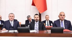 Bakan Bak: 1 milyon öğrencimizi yurtlarımızda ağırlıyoruz