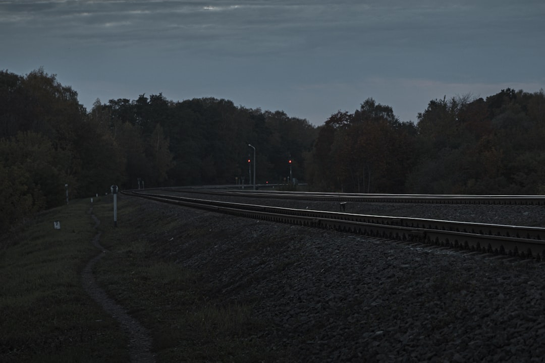 Tren Beklerken Kalp Krizi Geçiren Adamı Yaşam Kaynağına Getiren Sağl