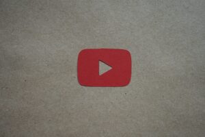 YouTube'un Yeni Kullanıcılara Önerdiği Videoların Yüzde 20'sinden Fa