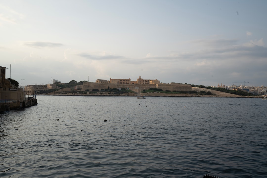 AB, Suriye ile İlişkilerde Yeni Sayfa Açmak İstersiniz