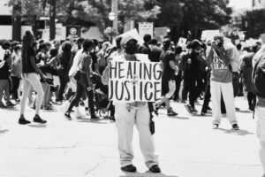 ABD Adalet Bakanlığı, Minnesota'daki İşe Alımlarda Uygulanandan "Poz