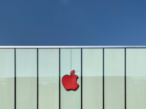 Apple, Siri'yi Yeniden Tasarlıyor