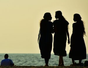 Başlık: Maltepe'de Kadınlar Arası Saç Saça Kavgası