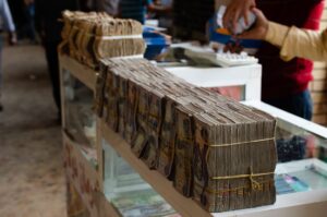 Bakan Kacır'dan Yükseliş Haberi: 112 Milyar Dolarlık İhracat Rekoru