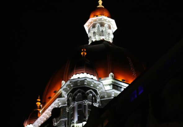 Diyarbakır İl Emniyet Müdürlüğü'ne Bombalı Saldırı Girişimi