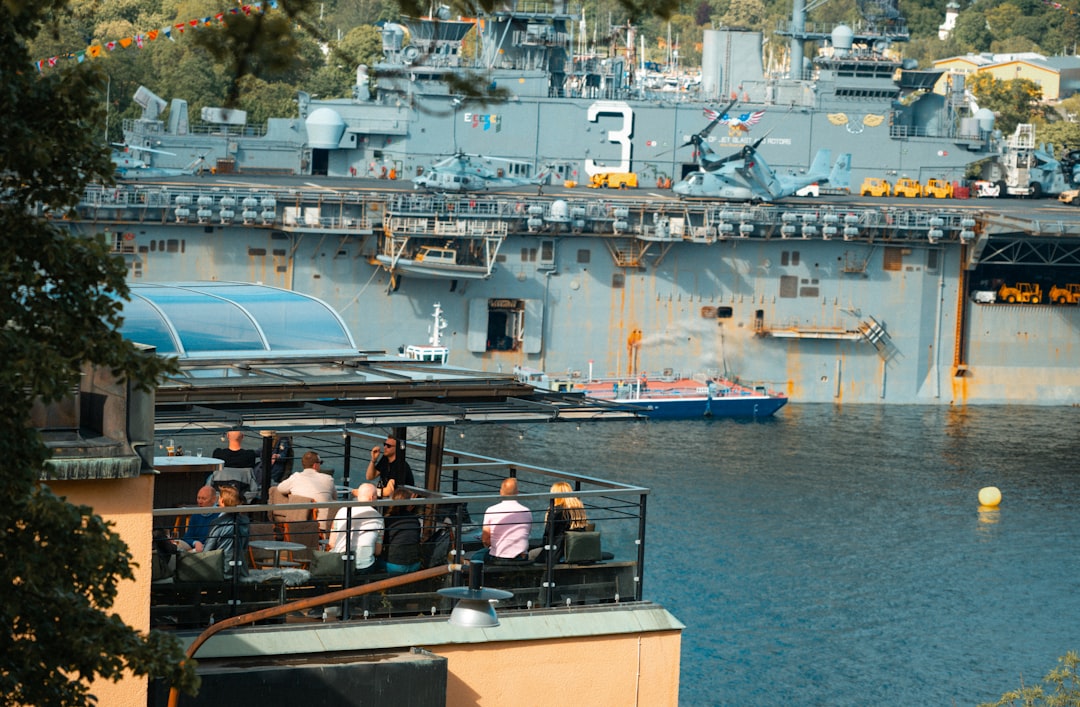 Fransa'nın Grönland'da NATO Tatbikatı Çağrısı