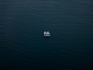 Gemi ve Su Araçlarının İnşa ve Tadilatında Uyulması Gereken Usul ve Es