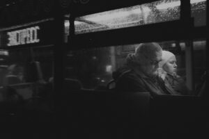 Kontrolsüz İETT Otobüsü Otoparka Girmeyi Kaydedildi