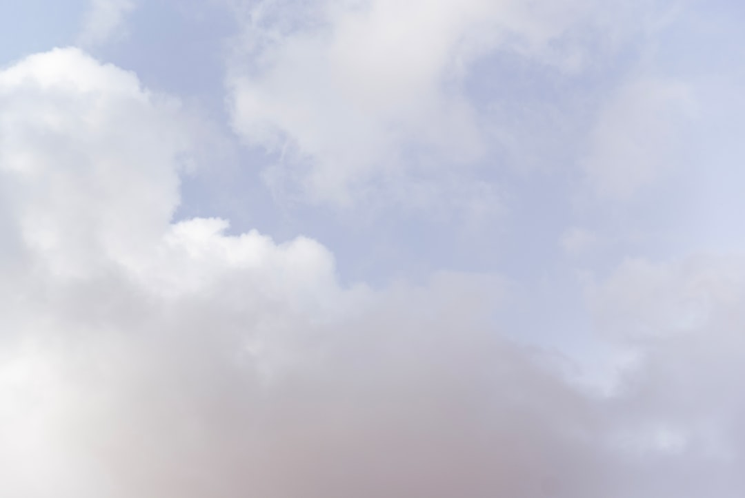 Kuzey Çevre Otoyolu'nda Servis Minibüsü Devrildi, 11 Kişi Yaralandı