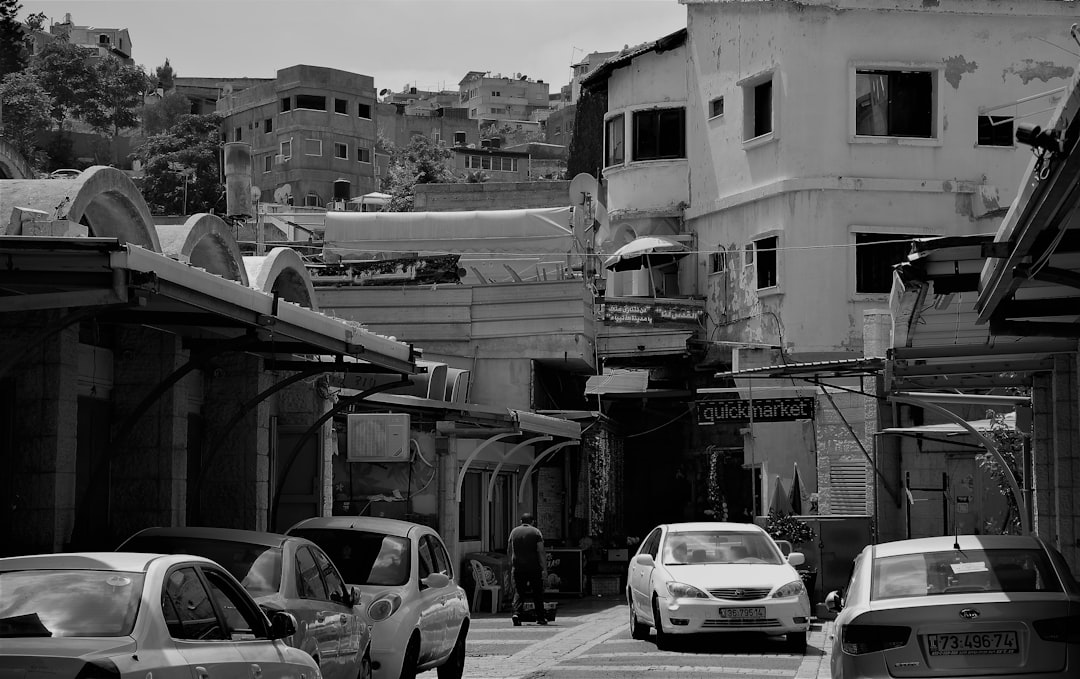 Suriye'den Lübnan'a Kaçak Yollarla Gönderilmek İstenen Silah ve Mühi