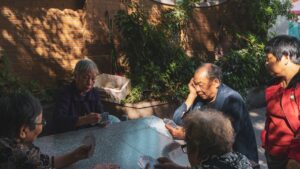 Türkiye'de Aile Sohbet Gruplarını Hedef Alan Dolandırıcılar