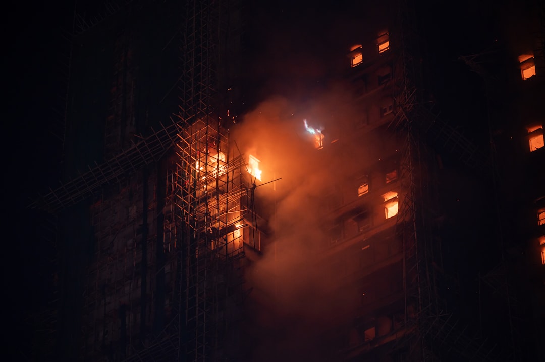 Filipinler'de Yangın: 1000'den Fazla Ev Yandı