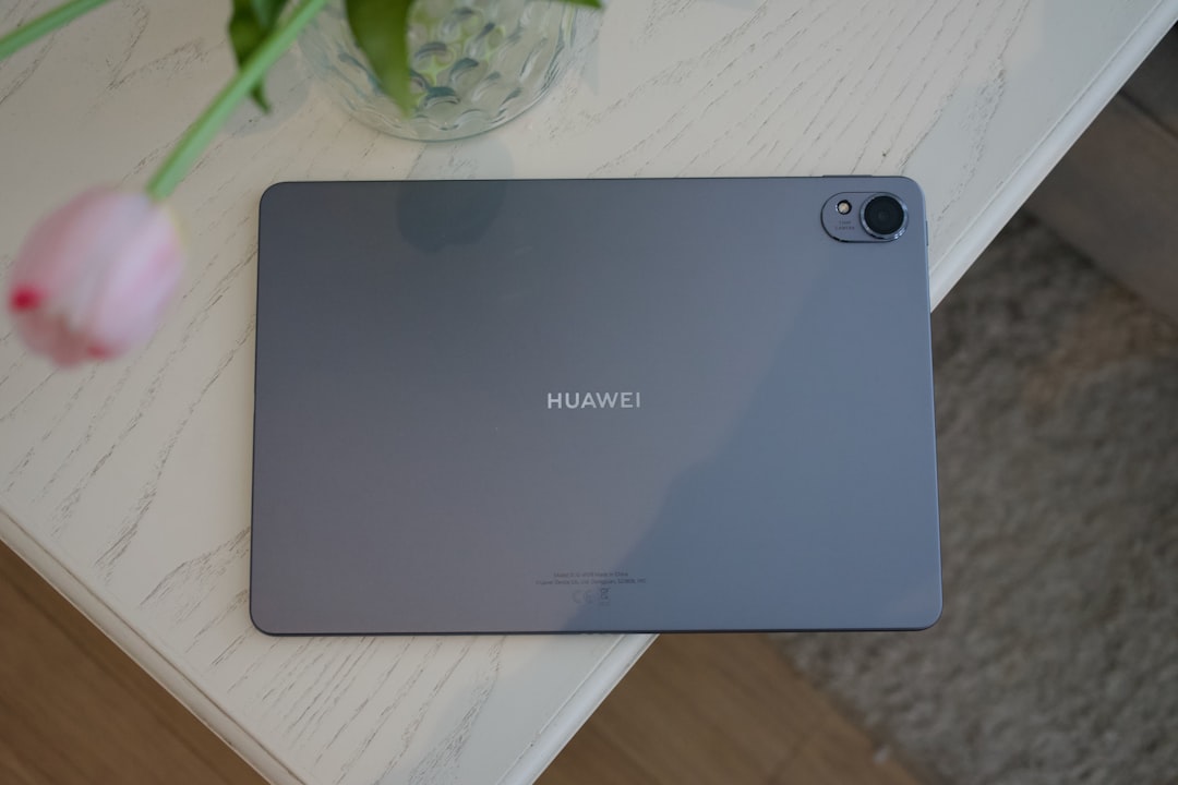 Huawei Mate X7: Katlanabilir Telefon Segmentinde Yenilikçi Yaklaşım