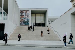 Louvre Müzesi'nden Büyük Sorun: Su Sızıntısı