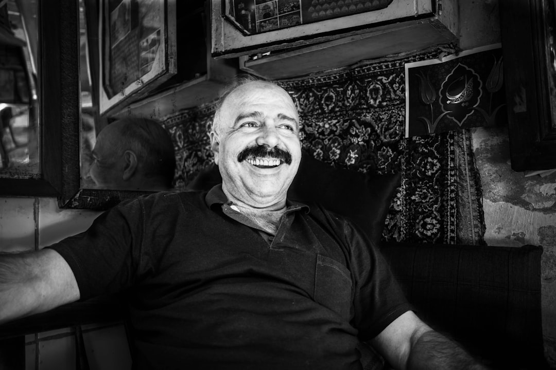 Eşref Rüya 41. Bölüm İzle: Çağatay Ulusoy ve Demet Özdemir'in Başrolle